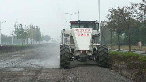 WR2300L，上海青浦大三渣路基冷再生