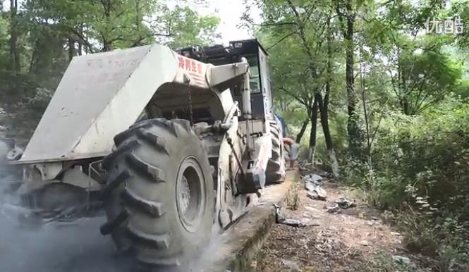 徐州銳馬WR2300L湖南沅陵縣G319國(guó)道冷再生